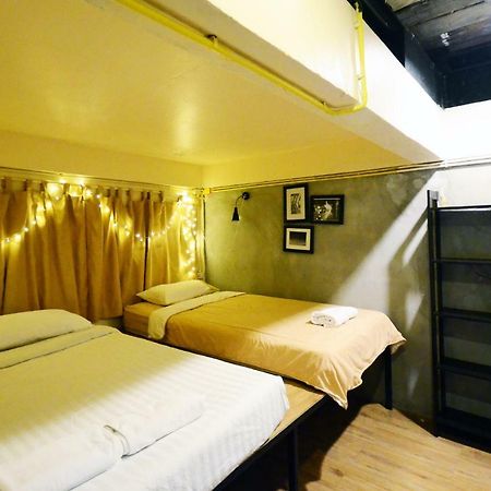 Buff Hostel Bangkok Kültér fotó