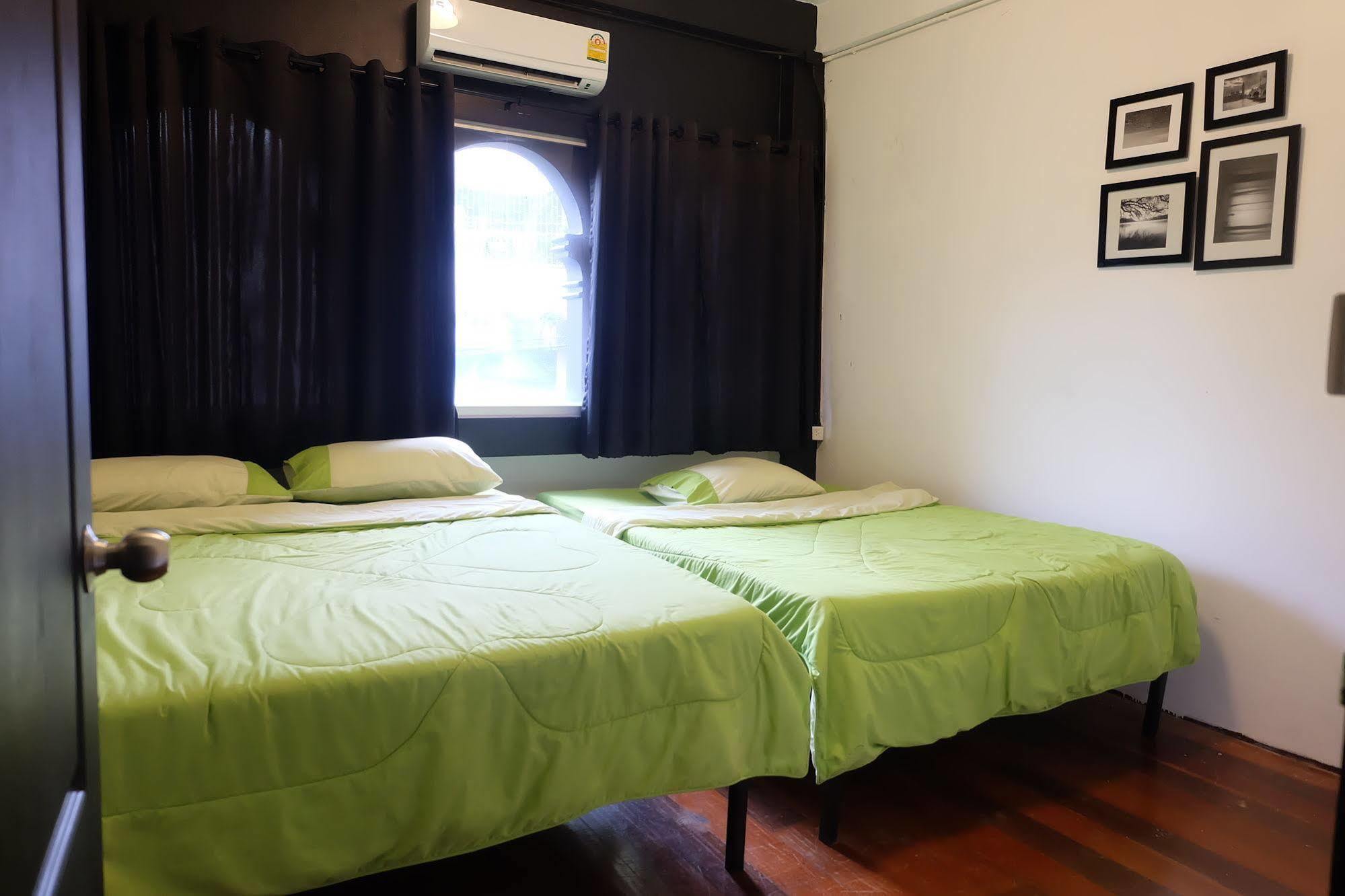 Buff Hostel Bangkok Kültér fotó